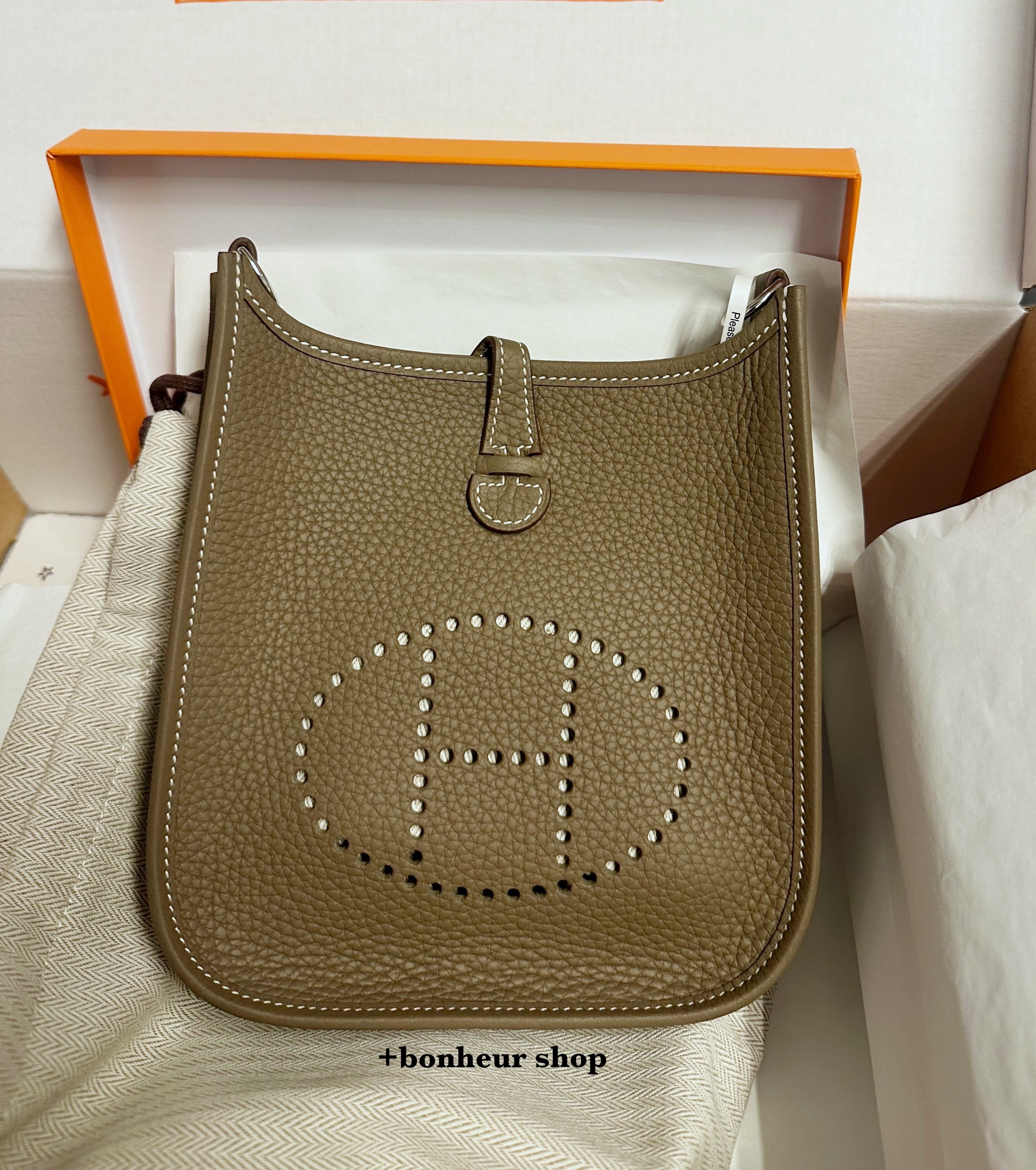 【関税なしですぐ届く♪】HERMES ミニ エヴリン16 TPM