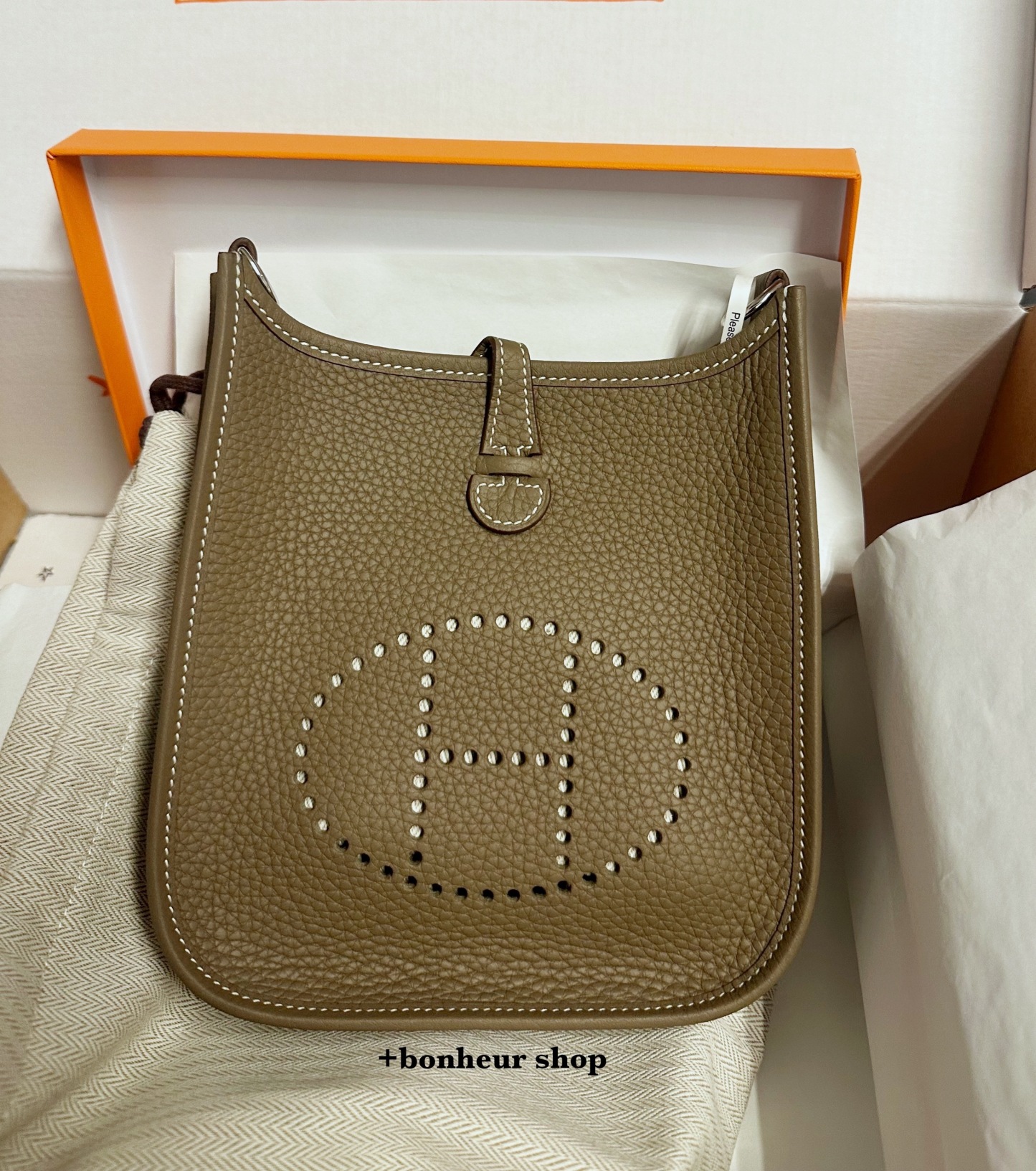 【関税なしですぐ届く♪】HERMES ミニ エヴリン16 TPM