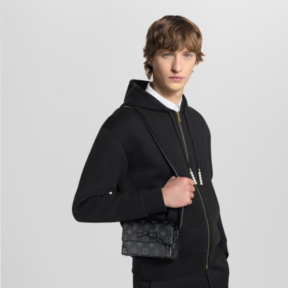 ＊人気＊【LouisVuitton】スティーマー ウェアラブル ウォレット