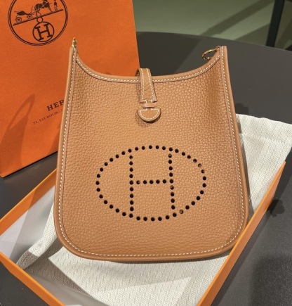 【関税なしですぐ届く♪】HERMES ミニ エヴリン16 TPM