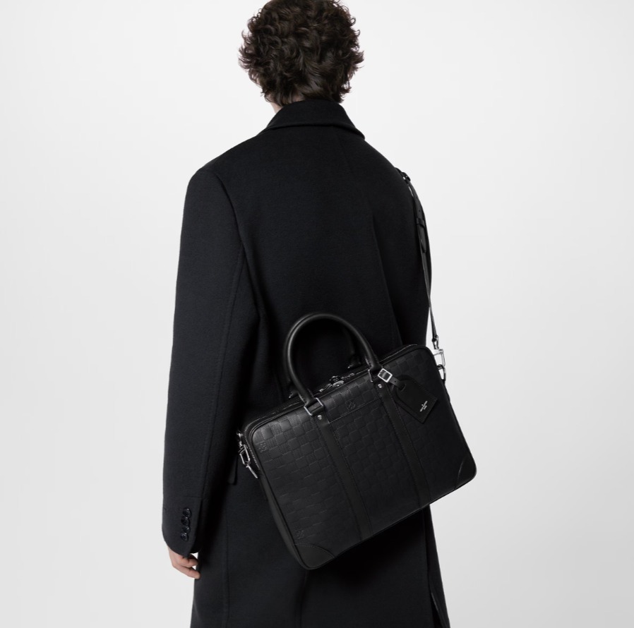 LouisVuitton《ポルト ドキュマン・ヴォワヤージュ》ダミエ 直営