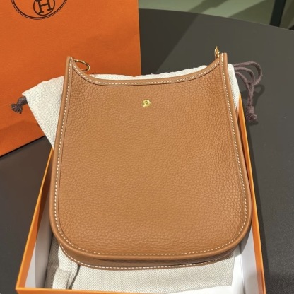 【関税なしですぐ届く♪】HERMES ミニ エヴリン16 TPM