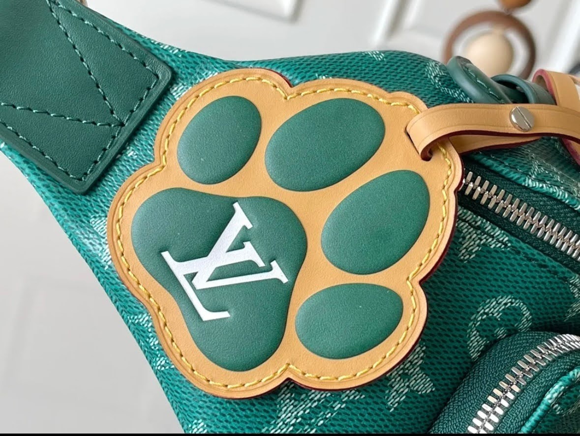 [Copy]《セカンドバッグにも☆》LV ロッカー ドップキット肉球チャーム
