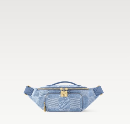 【アウトドアの強い味方】LOUIS VUITTON★ショルダーバック