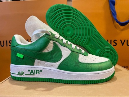 ★NIKE x Louis Vuitton★超入手困難★世界が欲しがる伝説の１足