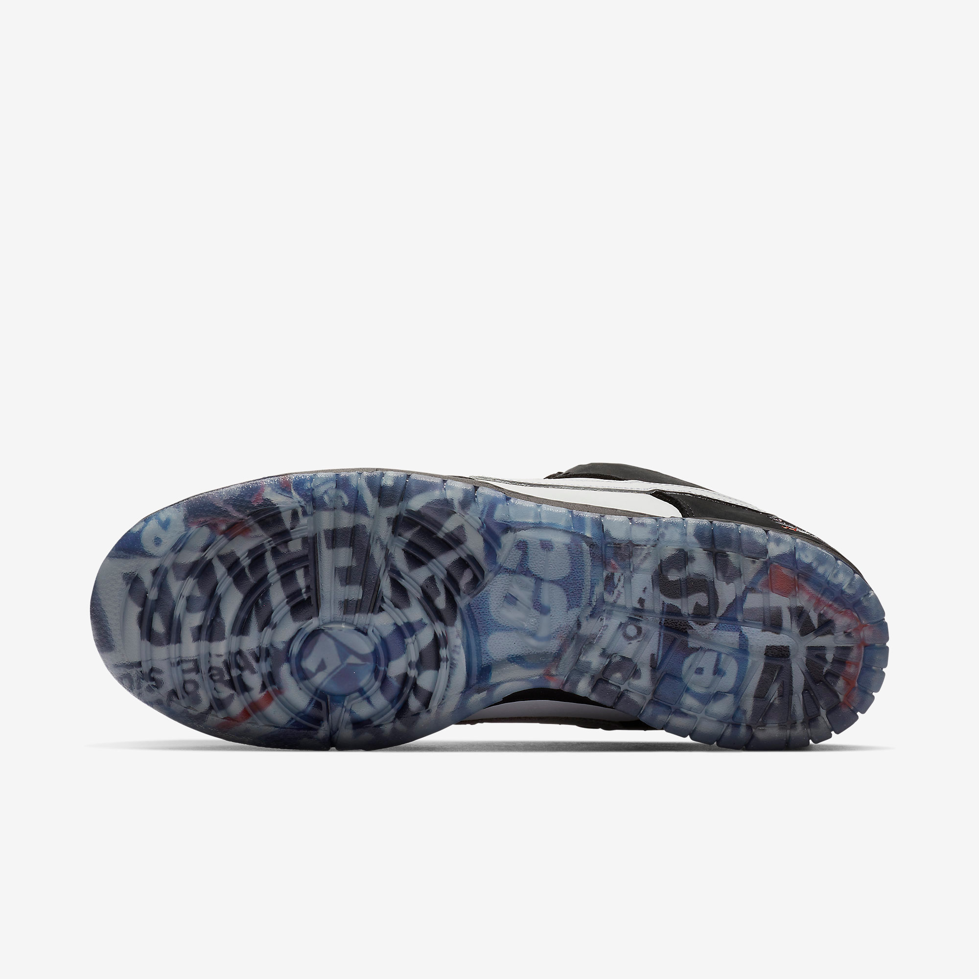 Nike SB Dunk Low "Panda Pigeon
