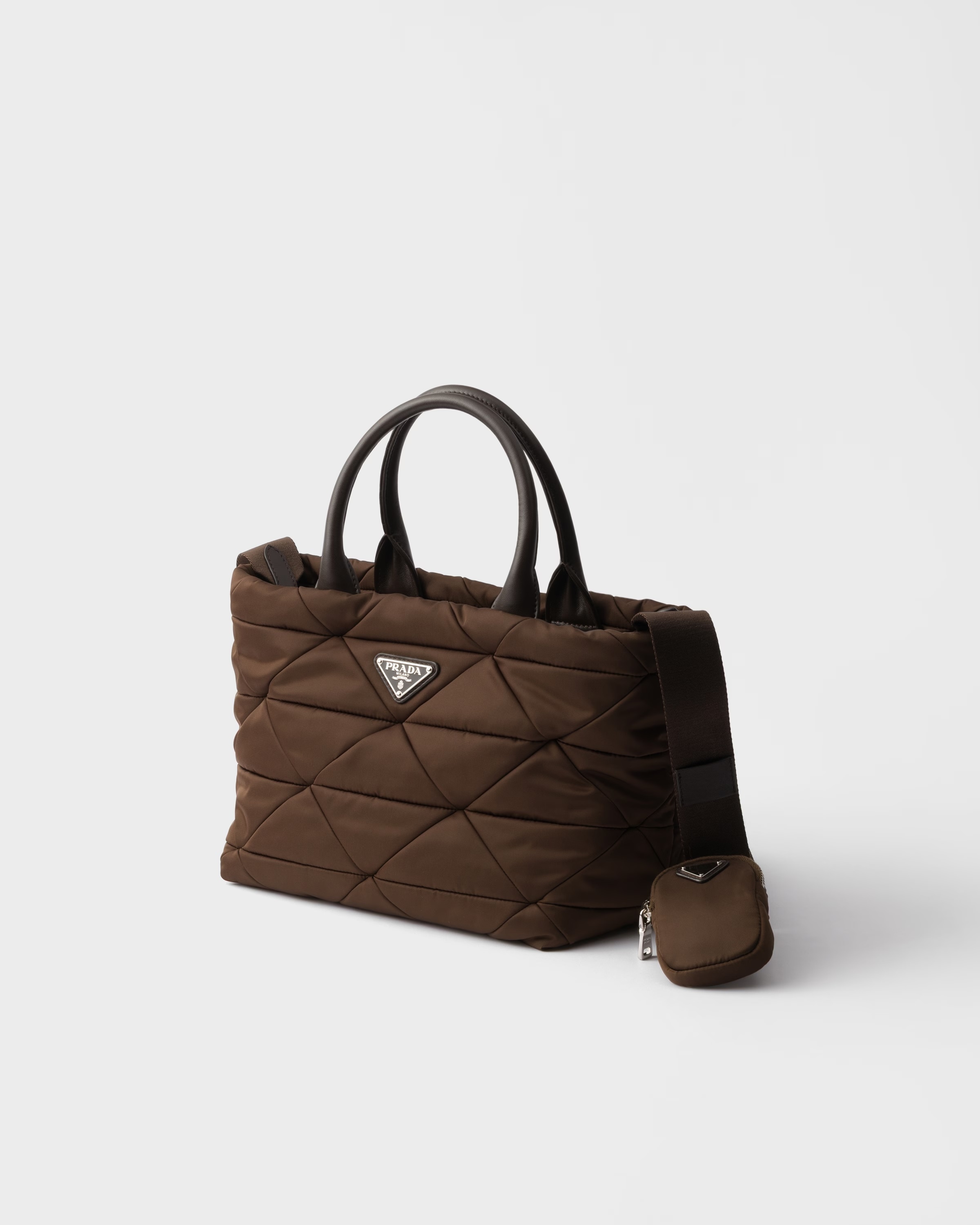 PRADA【入手困難】大人気 ★Re-Nylon トートバッグ★ 全色