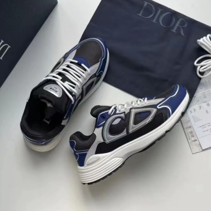【印象的な1足♪】Dior ロートップ トレーナー B30 スニーカー