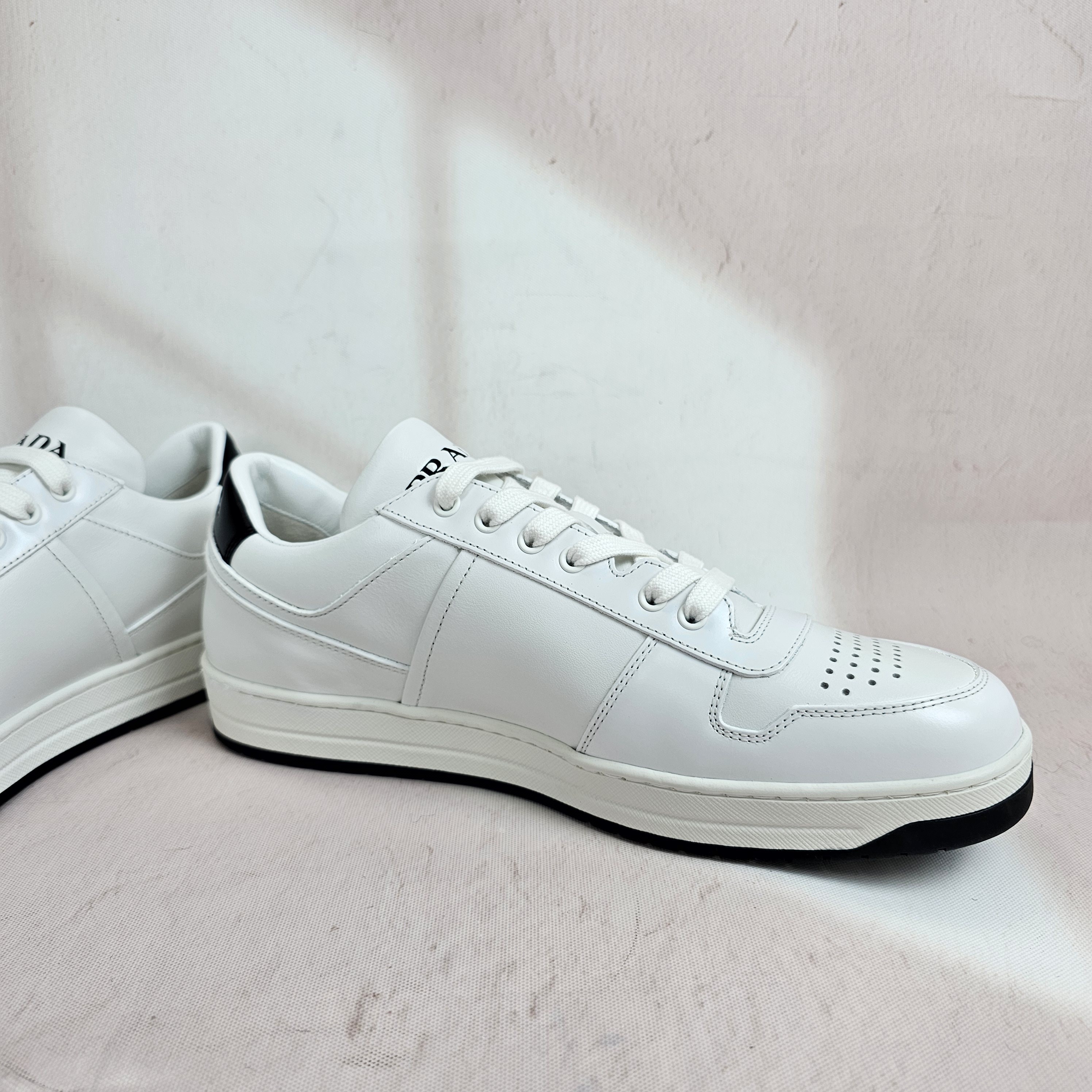 ★人気★【PRADA】★プラダ ダウンタウン レザー スニーカ.ー★