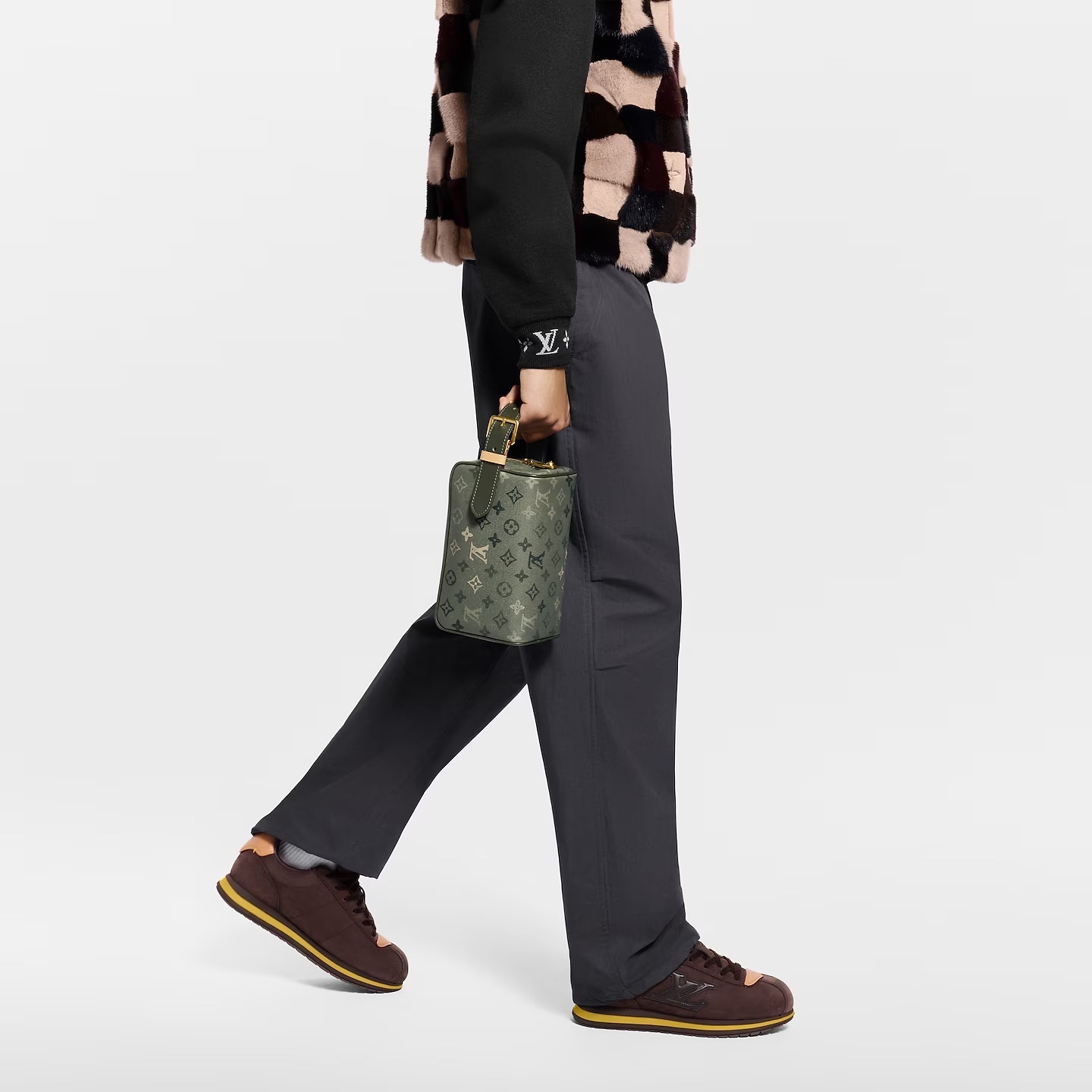 26年NEWカラー【LouisVuitton】ドップキット バッグ