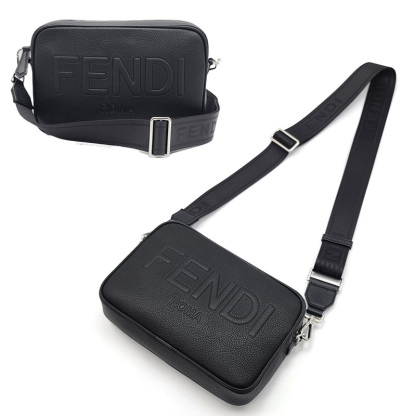 関税負担なし☆FENDI フェンディ ROMAカメラケース