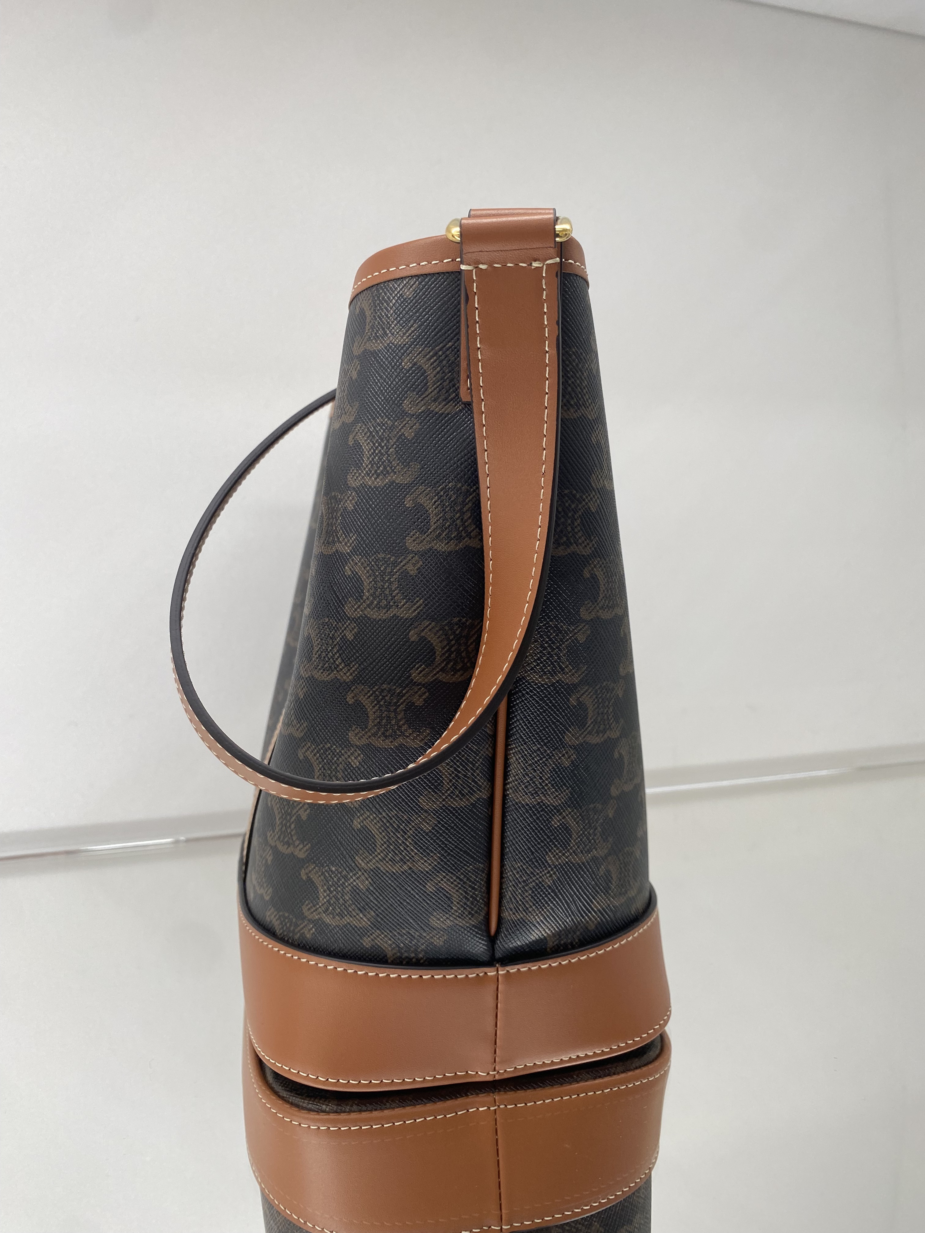 CELINE【入手困難】スモールバケット/トリオンフキャンバス 全色