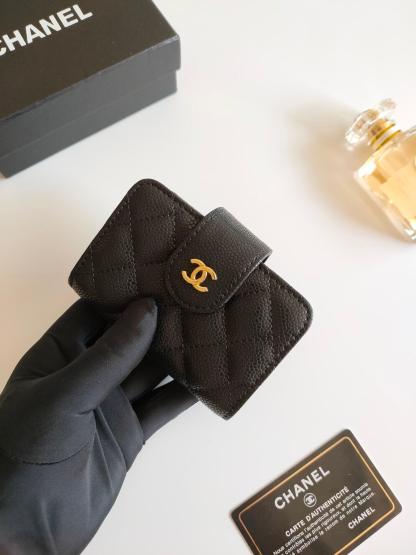 【傷にも強い素材で長く使える♪】CHANEL カードコインケース