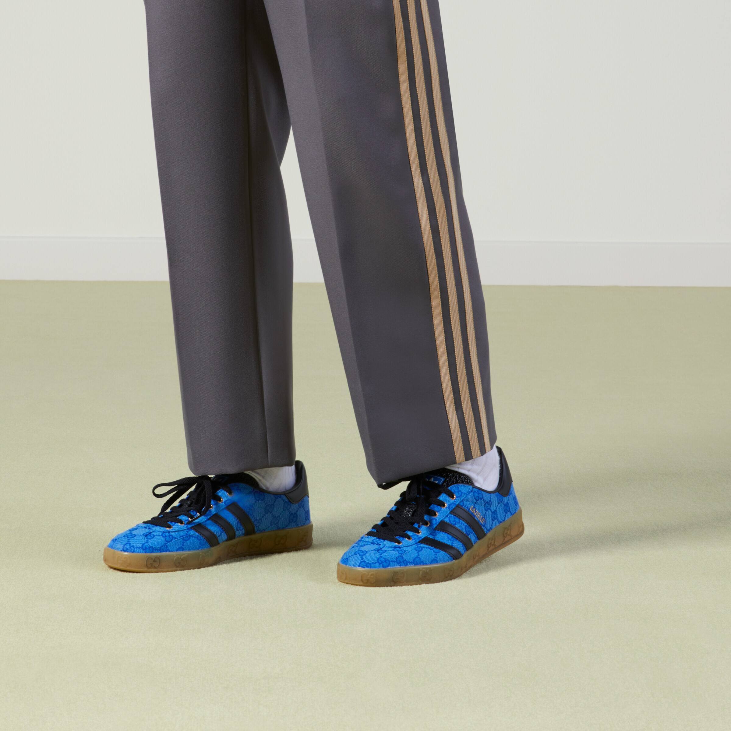 〔ガゼル〕ADIDAS X GUCCI スニーカー