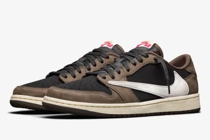 ナイキ NIKE × トラヴィス スコット Men Brown Travis Scott x Air Jordan 1 Low Reverse