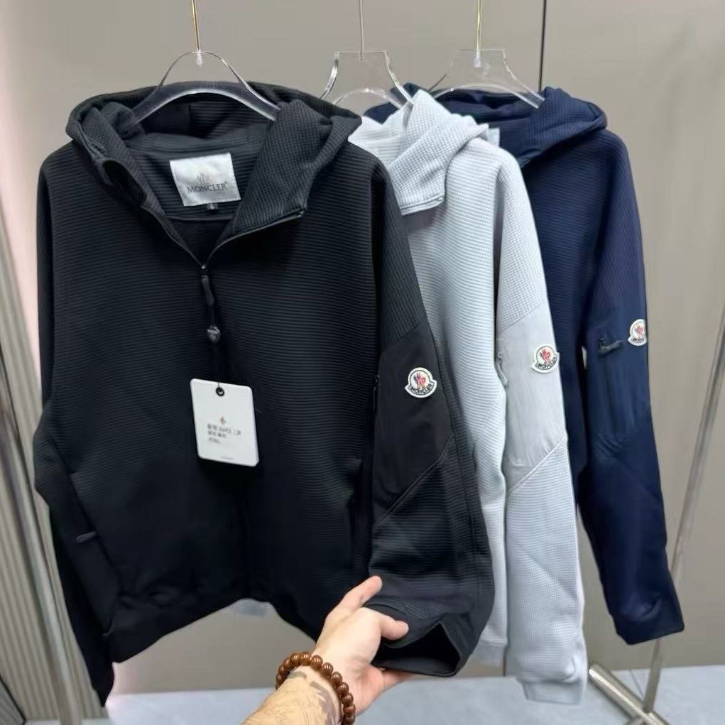 【限定在庫】MONCLER ワッフルニット ジップパーカー フード付き 3 色展開 大人カジュアル