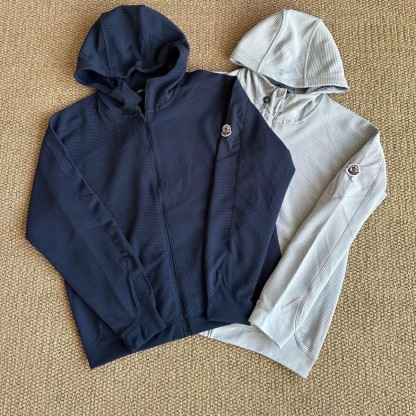 【限定在庫】MONCLER ワッフルニット ジップパーカー フード付き 3 色展開 大人カジュアル