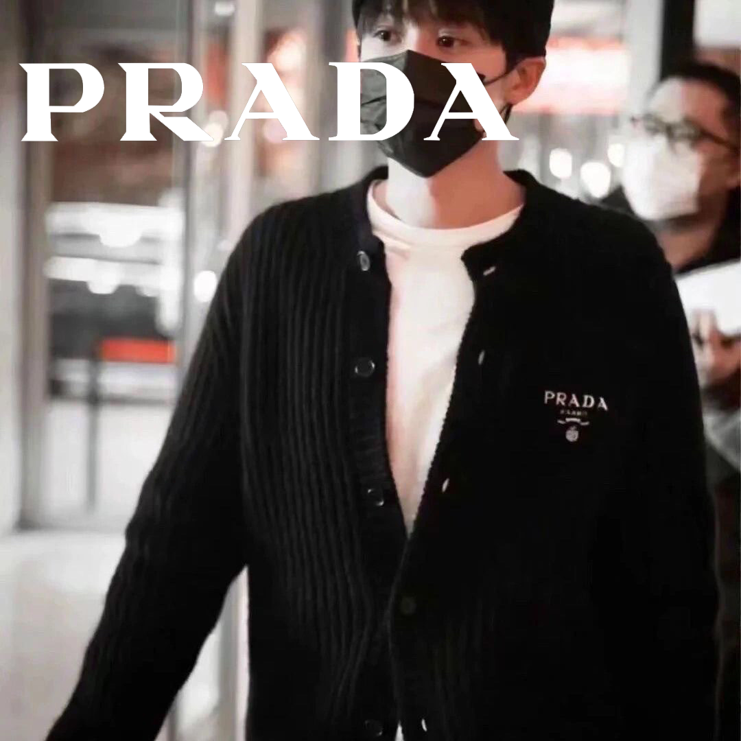 PRADA 2026 秋冬 トライアングル刺繍ロゴ 男女兼用ニットカーディガン