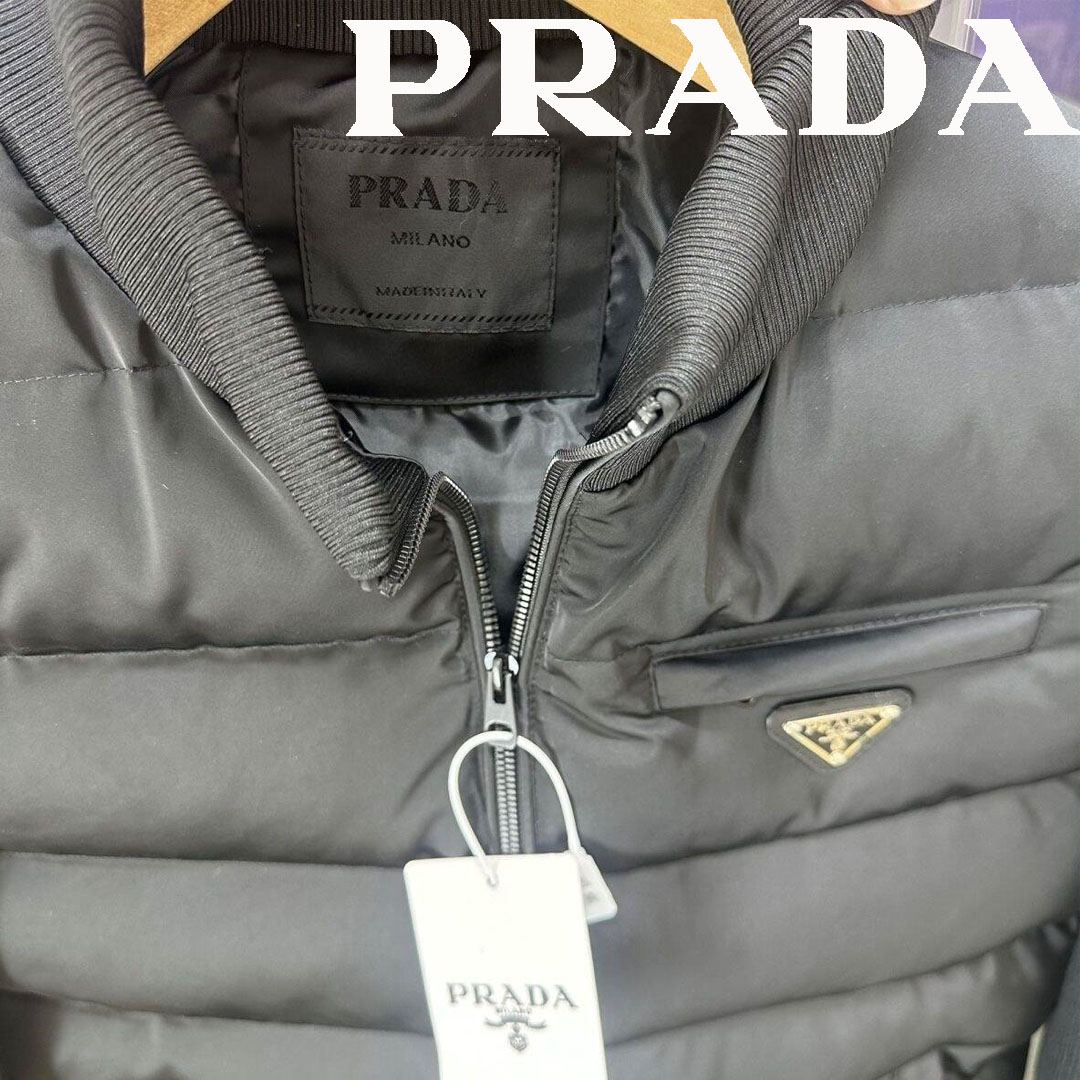【PRADA】  ダウンジャケット