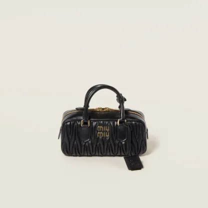 アルカディ マテラッセレザー バッグ