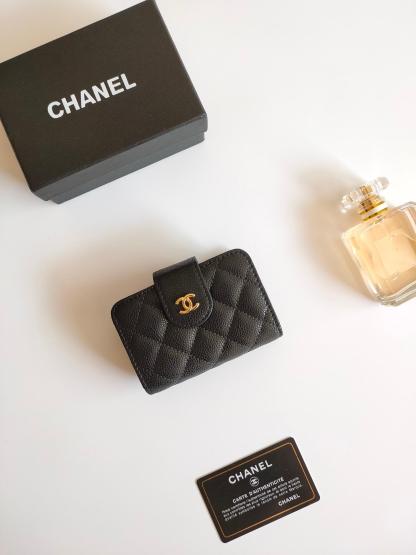 【傷にも強い素材で長く使える♪】CHANEL カードコインケース