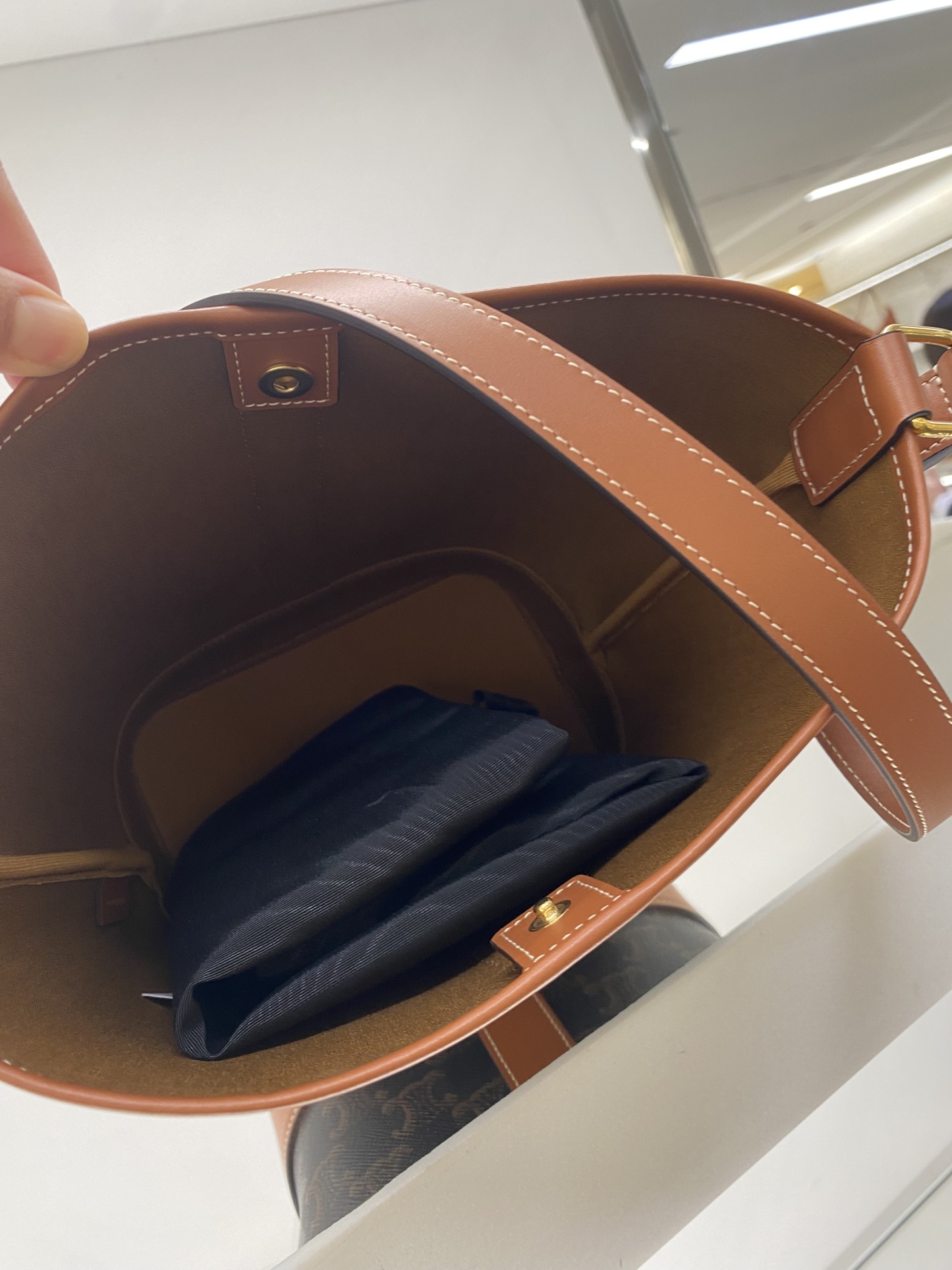 CELINE【入手困難】スモールバケット/トリオンフキャンバス 全色