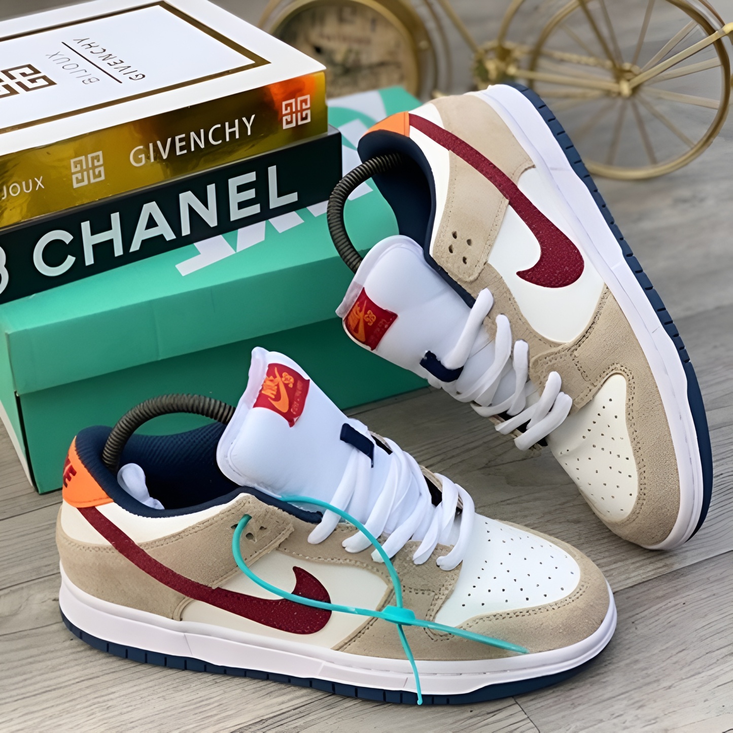 【新商品発売】Nike SB Dunk LowRed Brown Blue Shoes BQ6817-101【本物保証】【代金引換】