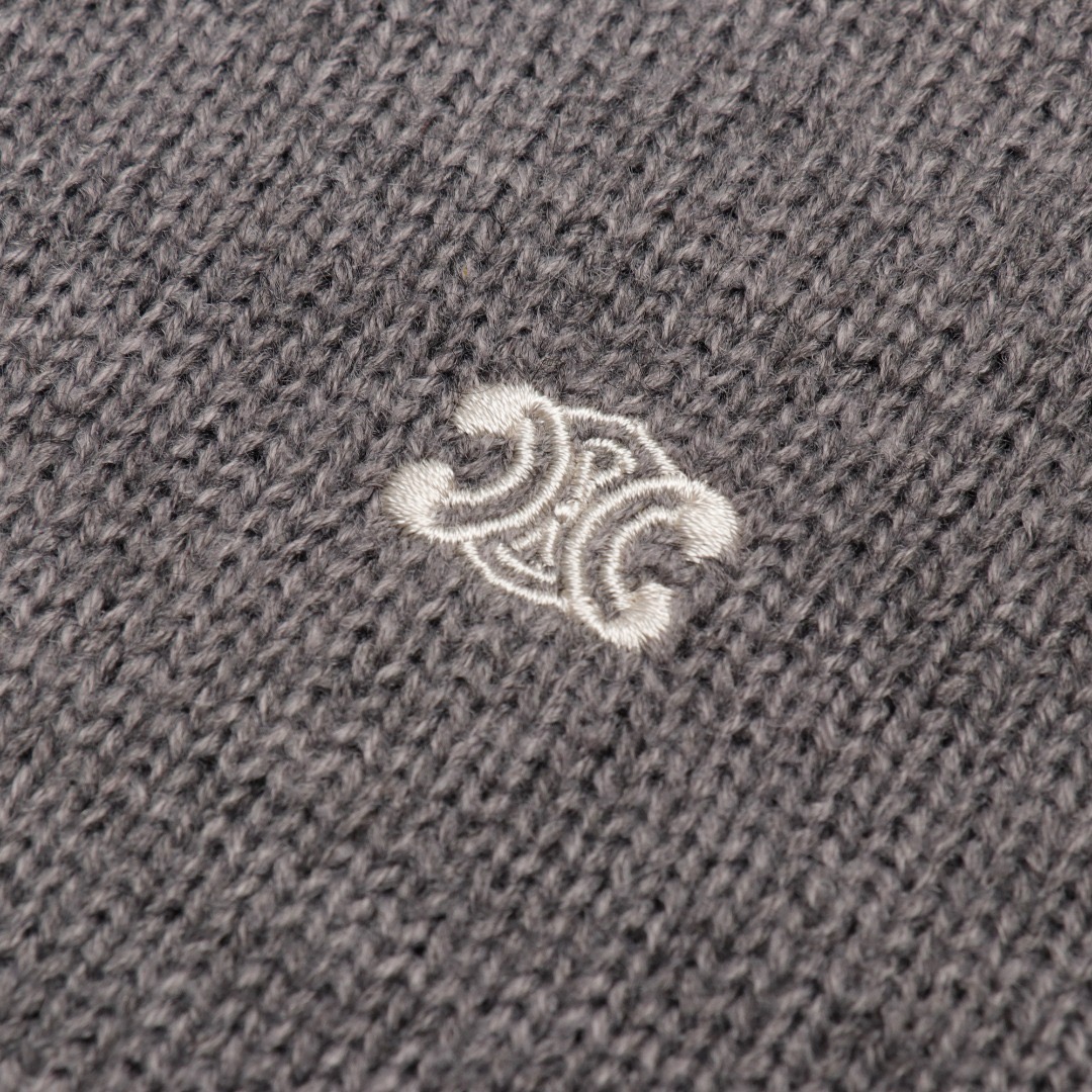 CELINE 刺繍スタンドカラータートルネックニットセーター