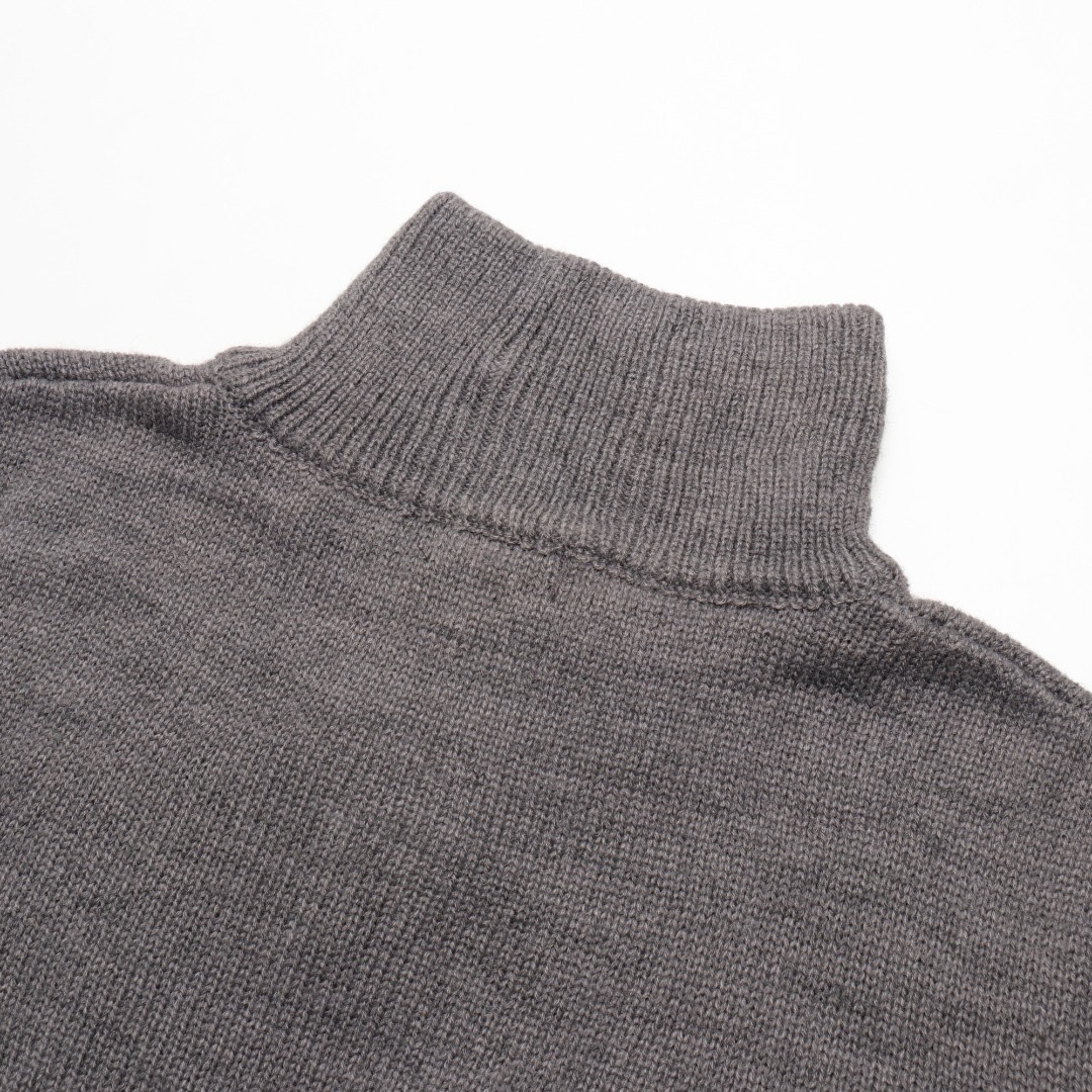CELINE 刺繍スタンドカラータートルネックニットセーター