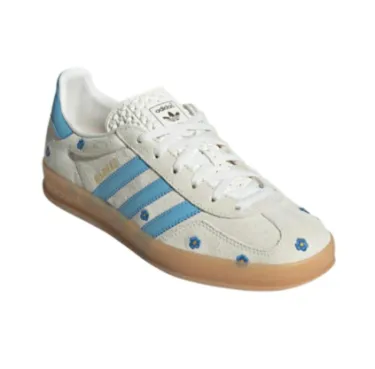 花柄刺繍の施された adidas Gazelle Indoor が発売予定 ［IF4491 / IF4490］