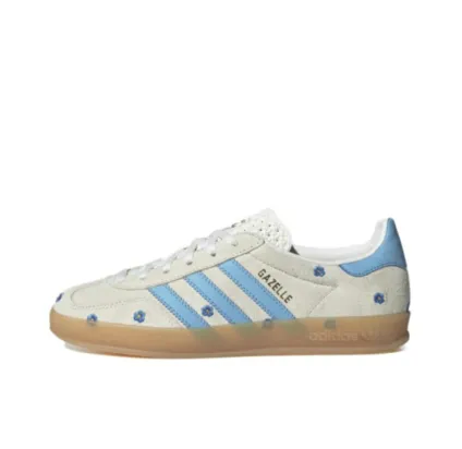 花柄刺繍の施された adidas Gazelle Indoor が発売予定 ［IF4491 / IF4490］