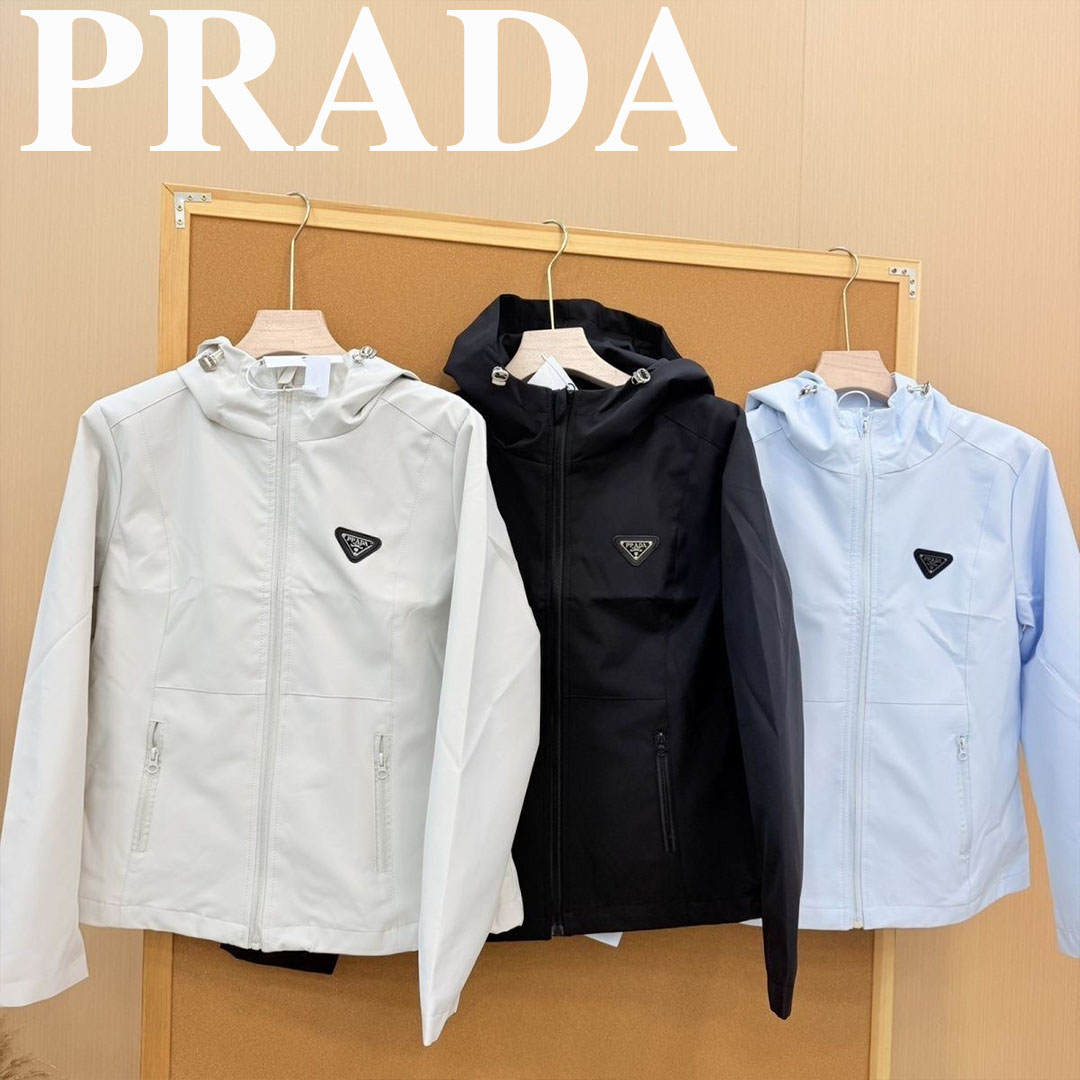 【在庫限定】PRADA 三角プレートロゴ パーカージャケット 2 色
