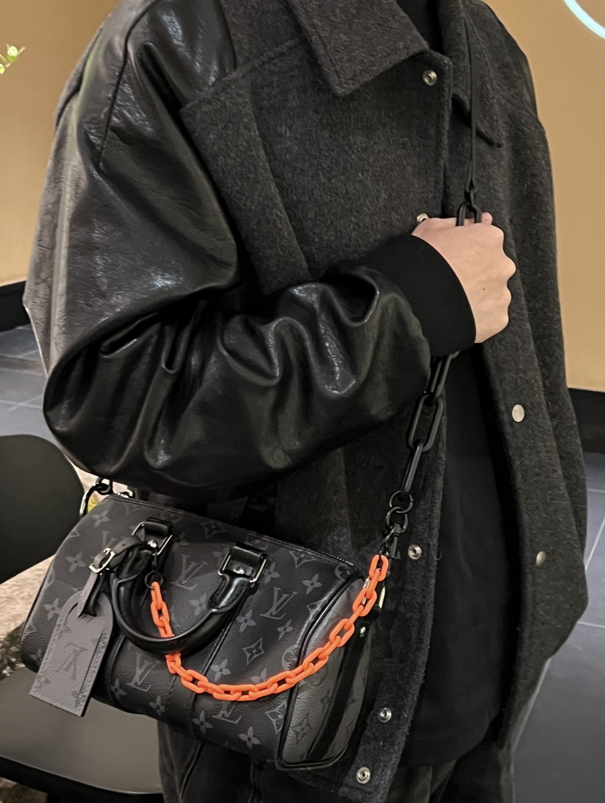 クール【LouisVuitton】キーポル・バンドリエール 25 モノグラム