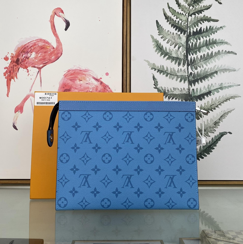 Louis Vuitton（ルイヴィトン）ヴォワヤージュ MM クラッチバッグ M30761