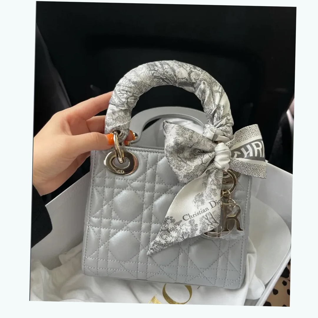 【ディオール国内配送】LADY DIOR マイクロバッグ【最短発送】