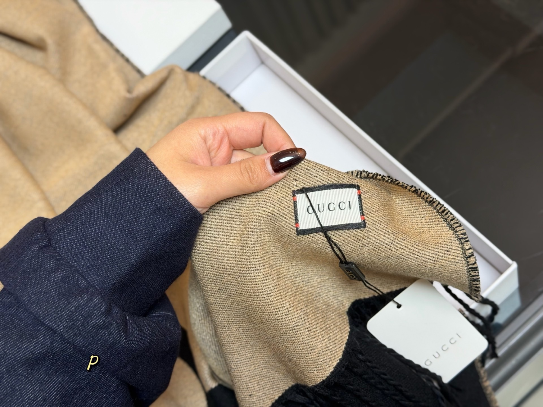 ★GUCCI★マフラー GGマーク★ユニセックス♪返品可 ウール素材