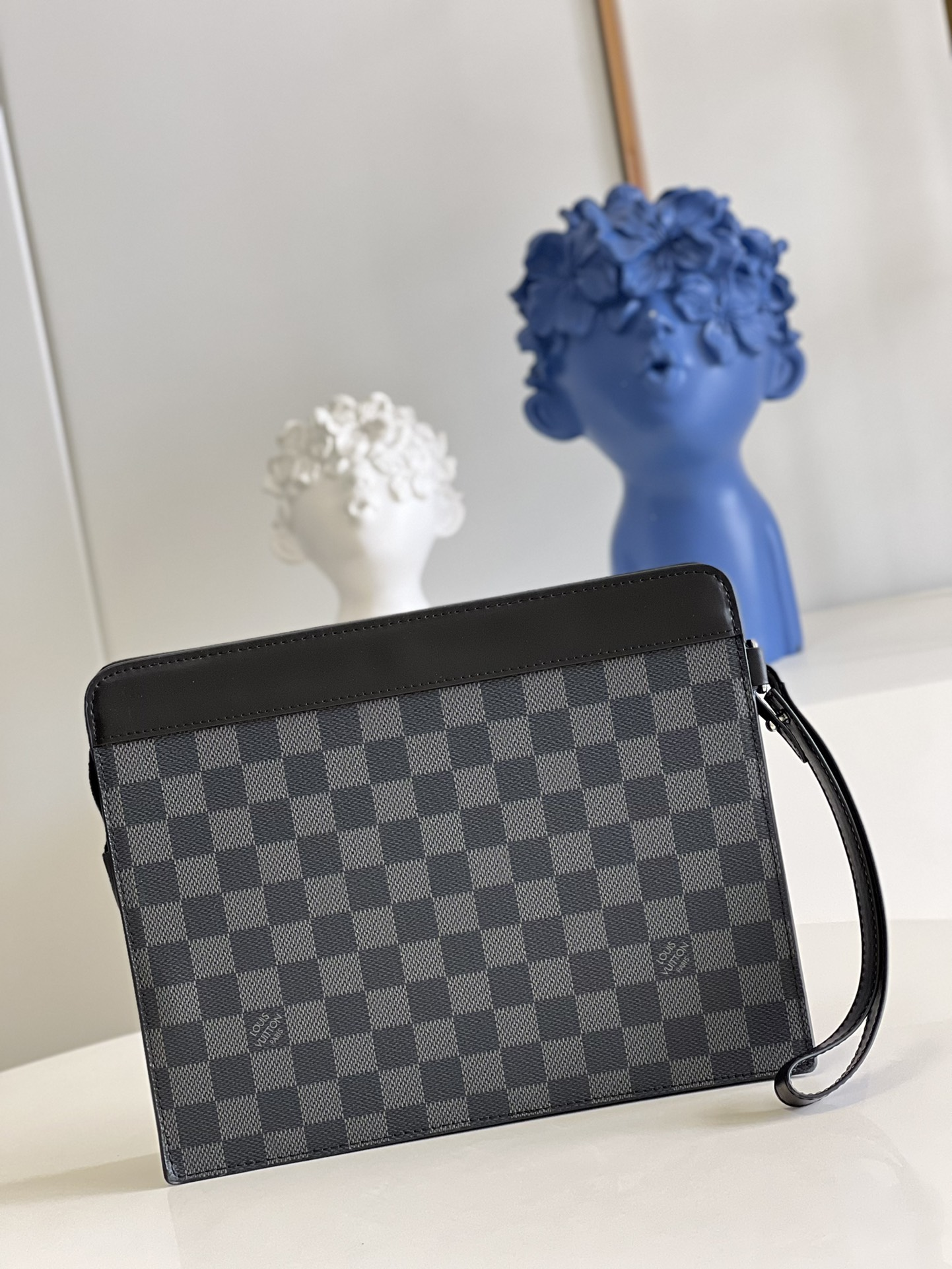 Louis Vuitton スタンド・ポーチ バッグN64612