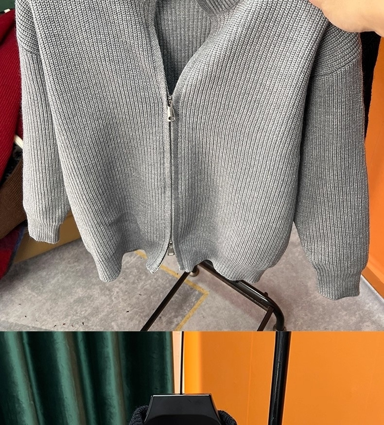 PRADA 新作トライアングルロゴ スタンドカラーニットカーディガン メンズ 保温でおしゃれ