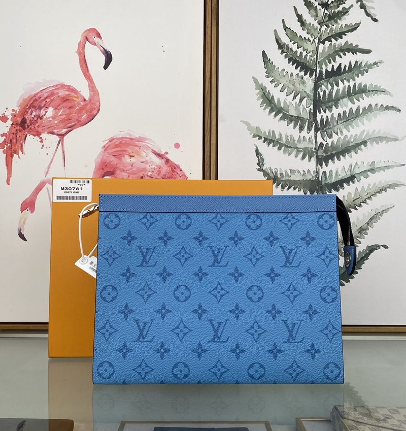 Louis Vuitton（ルイヴィトン）ヴォワヤージュ MM クラッチバッグ M30761