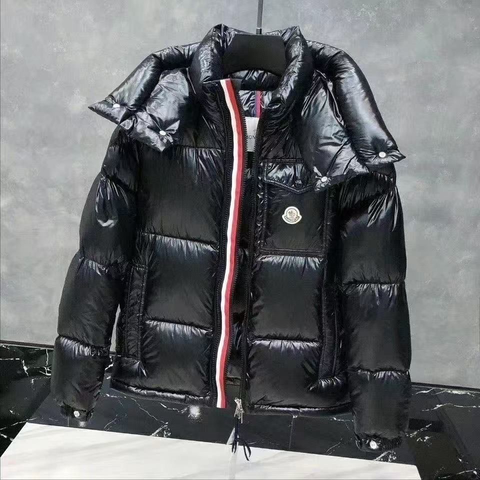 【公式認定ストア】MONCLERモンクレール 定番ダウンコート 限定発売中！多くの著名人やセレブに愛用されています! 爆買い！即完売必至 MONTBELIARD「三色ストライプジッパー」(さんしょくストライプジッパー)