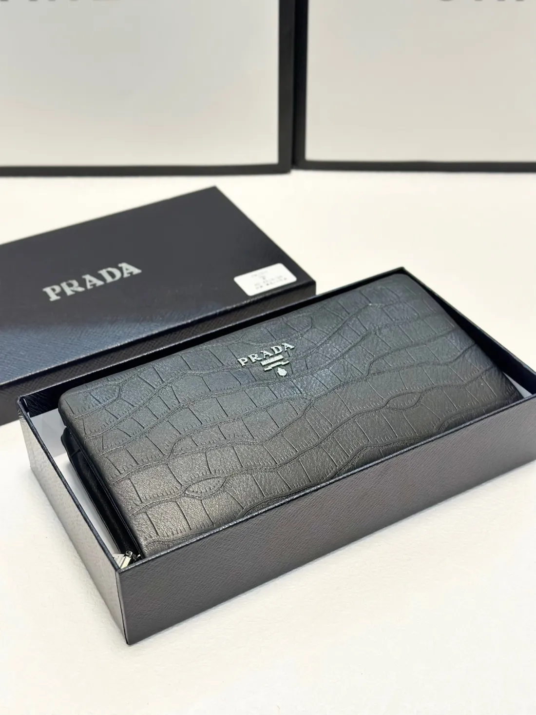希少◆クロコの高級感◆PRADA ベアン Bearn 長財布