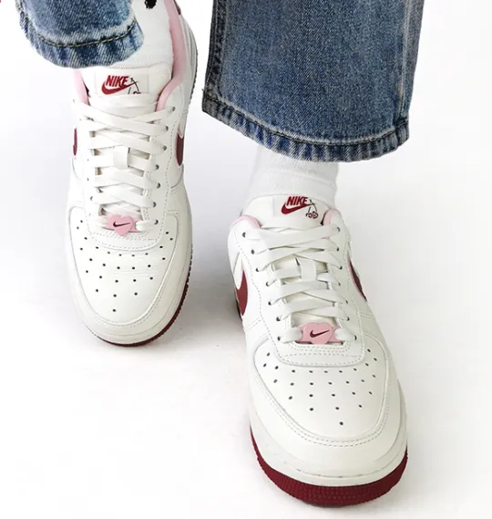 ★日本未発売★NIKE WMNS AIR FORCE 1 '07 LX "Valentine's Day" ナイキ エアフォース スニーカー (海外限定 バレンタイン レディース)