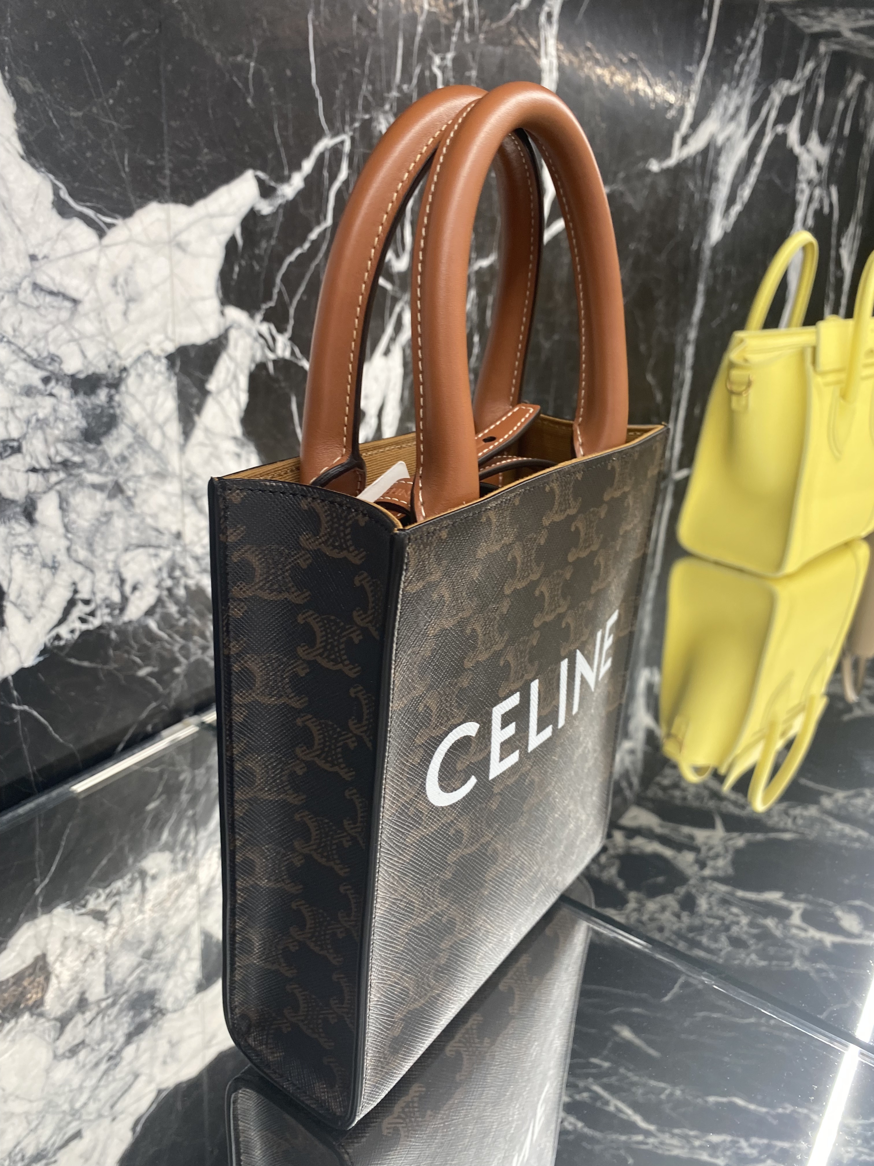 CELINE 【入手困難】MINI VERTICAL CABAS☆トリオンフキャンバス