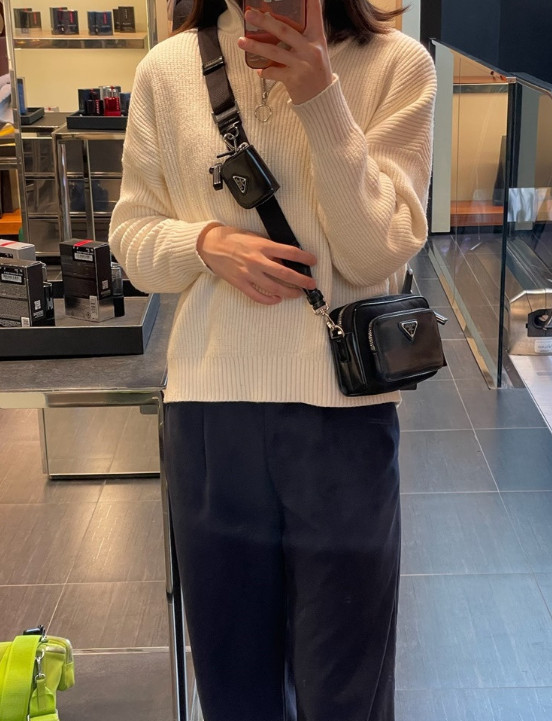 ♦PRADA♦Re-Nylon ブラッシュドレザークロスバッグ