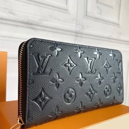 【大人シンプル＋収納力】Louis Vuitton 長財布 クレマンス