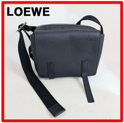 ★人気★【LOEWE】★ミリタリー メッセンジャー バッグ★