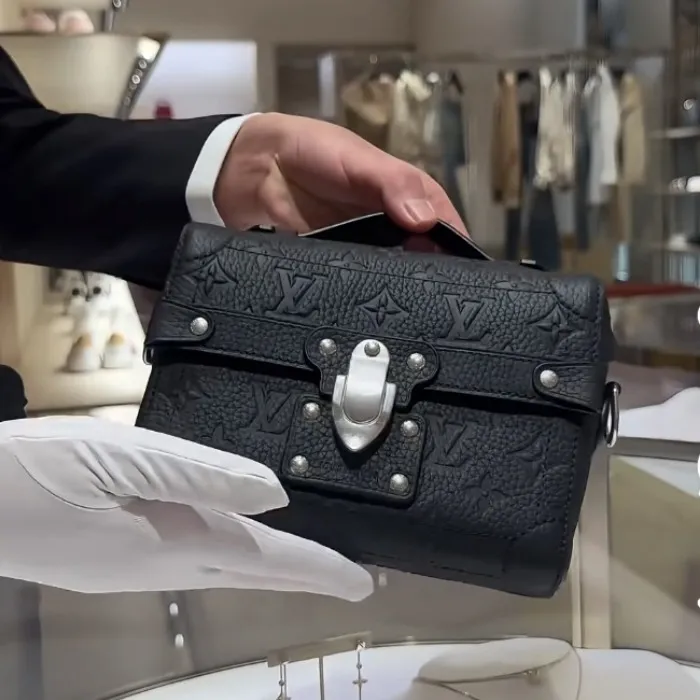 【特別な日のお供に】LOUIS VUITTON★ショルダーバック
