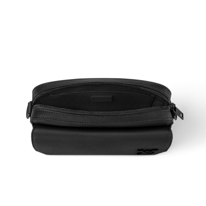 【クールで男らしい】LOUIS VUITTON★ショルダーバック