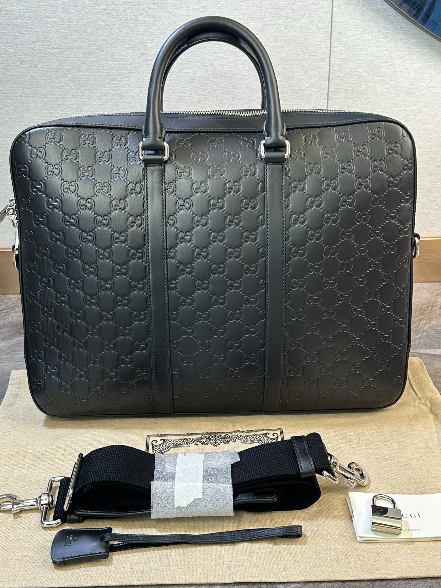 ★送料込★ GUCCI ビジネスバッグ 2WAY