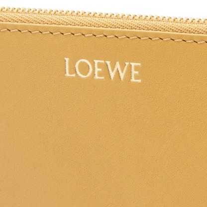 【LOEWE】ノット コインカードホルダー（シャイニーナパカーフ）